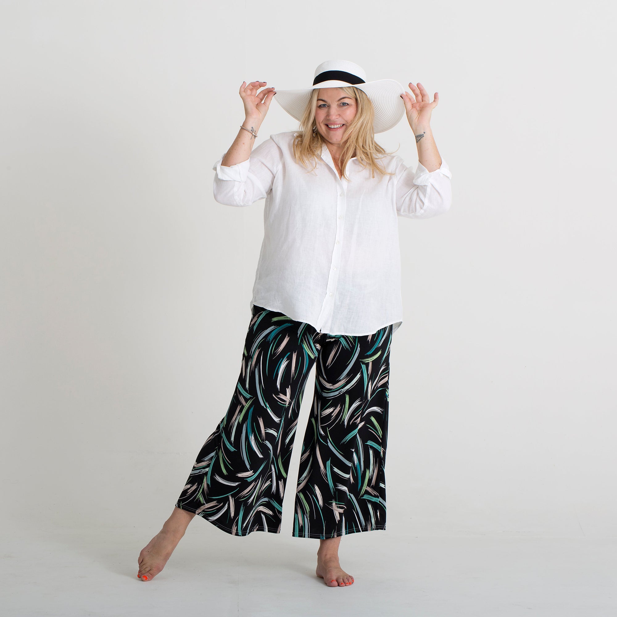 Positano Lifestyle Boutique - Rio Culottes black swish